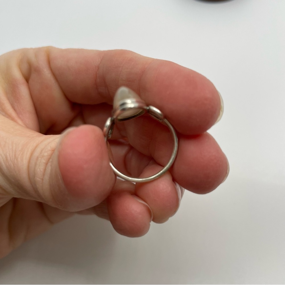 Vintage Silver Ring with Oval White Agate Stone Big Boho Nature - Picture 3 of 4